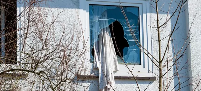 Storm Window Installation Contractors in Rockwood Village, Ontario